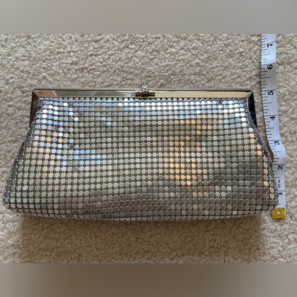 Silver Rhinestone Clutch - Picture 2 of 4